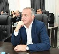 დამოუკიდებელი დეპუტატის სტატუსით