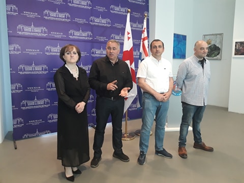 ოპოზიციის ბოიკოტი მმართველი გუნდისთვის ღია კარის მტვრევაა