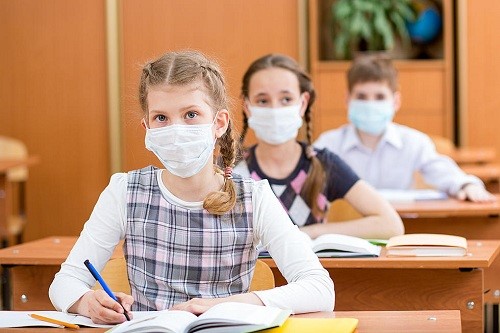 მე-5 მე-12 კლასების მოსწავლეებისთვის პირბადის ტარება სავალდებულო გახდა