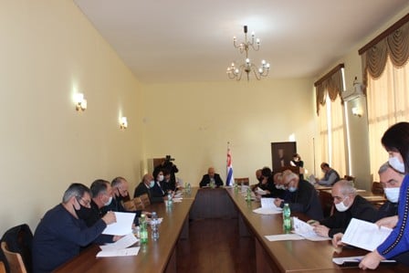 ფარული კენჭისყრით საფინანსო-საბიუჯეტო კომისიის თავმჯდომარედ ილია სირაბიძე აირჩიეს