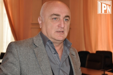 ,,ყოფილი პრემიერის ბოდიშები, რომლებითაც შემოვიდა პოლიტიკაში, საკმარისი არ არის. მას კიდევ ბევრ კითხვაზე აქვს პასუხი გასაცემი”