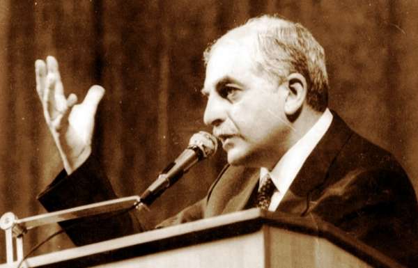 ასეთები არ კვდებიან – თავდადებული და საკრალური პიროვნება