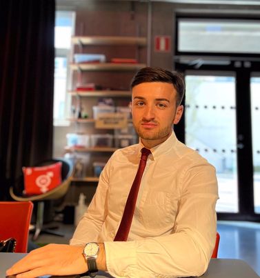 “პუტინის რუსეთის რეჟიმი უნდა გასამართლდეს და გამოცხადდეს კაცობრიობისთვის საფრთხის შემცველ მმართველ ძალად”