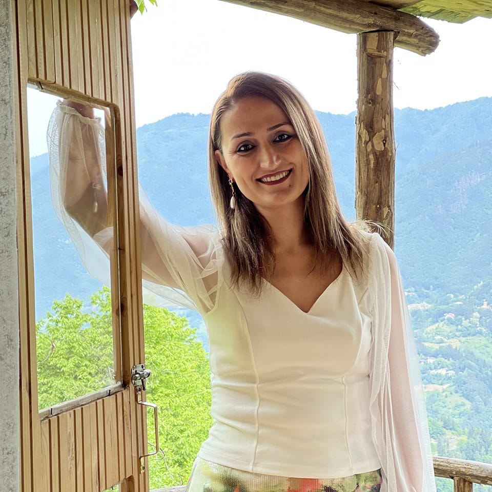 თინათინ ბერიძის მესამე რომანი, რომელსაც ჩოგბურთის სიყვარულით წერს