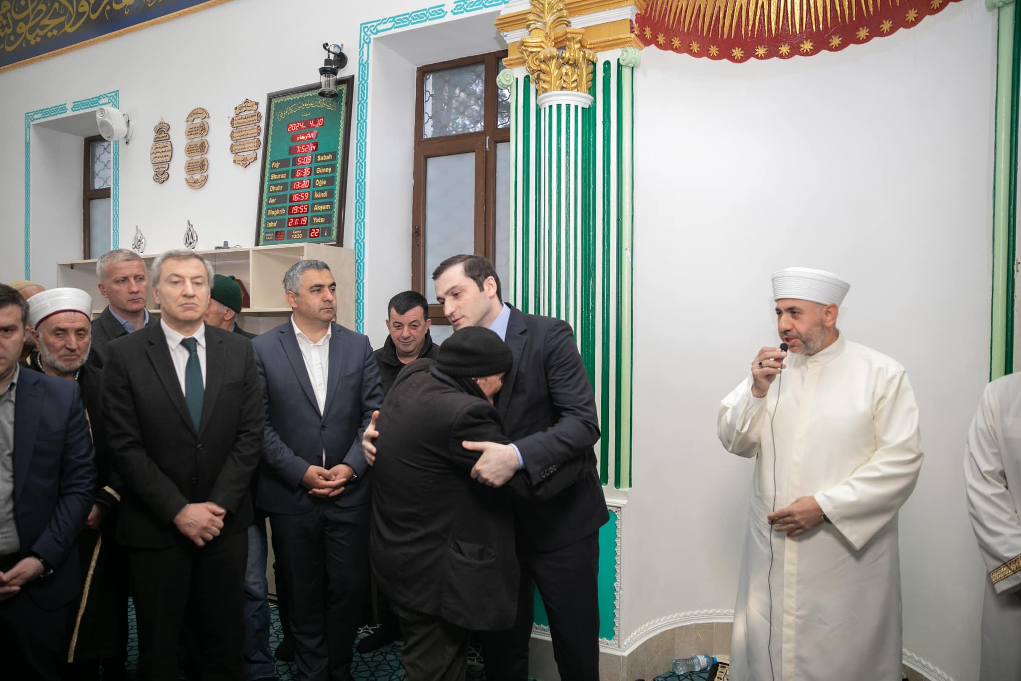 მორწმუნეებს დღესასწაული მთავრობის თავმჯდომარემ მიულოცა