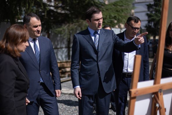 სკოლის სამშენებლო სამუშაოები დაათვალიერეს
