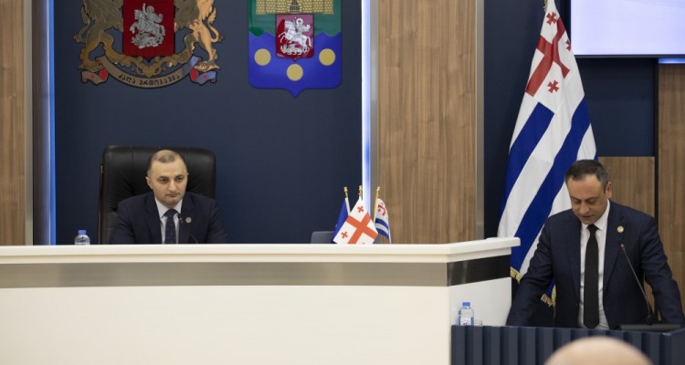 აჭარის უმაღლესი საბჭოს ექვს დეპუტატს უფლებამოსილება ვადამდე შეუწყდა