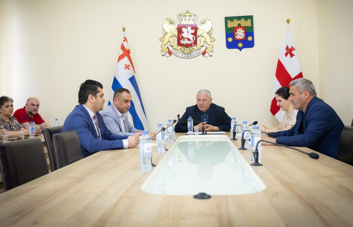 კომიტეტის სხდომაზე მინისტრის მოხსენება მოისმინეს